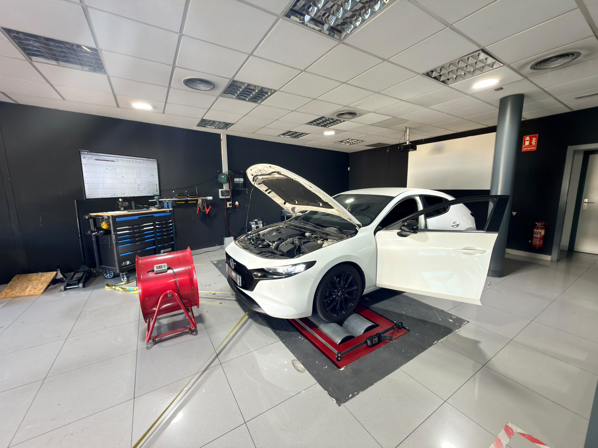 Diagnosis de un vehículo bajo carga en el banco de potencia de ABT Motorsport